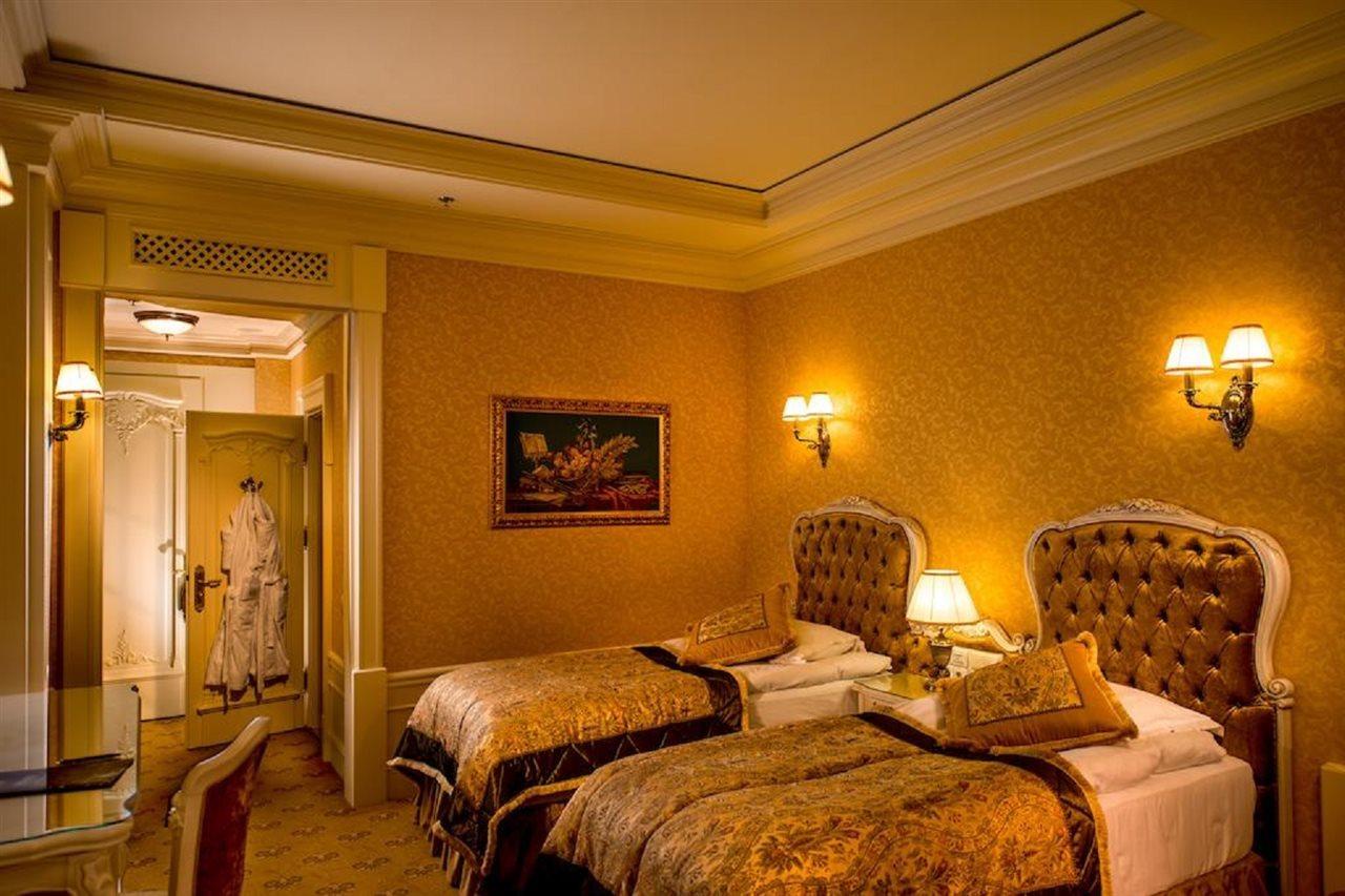 Nobilis Hotel Lviv Luaran gambar