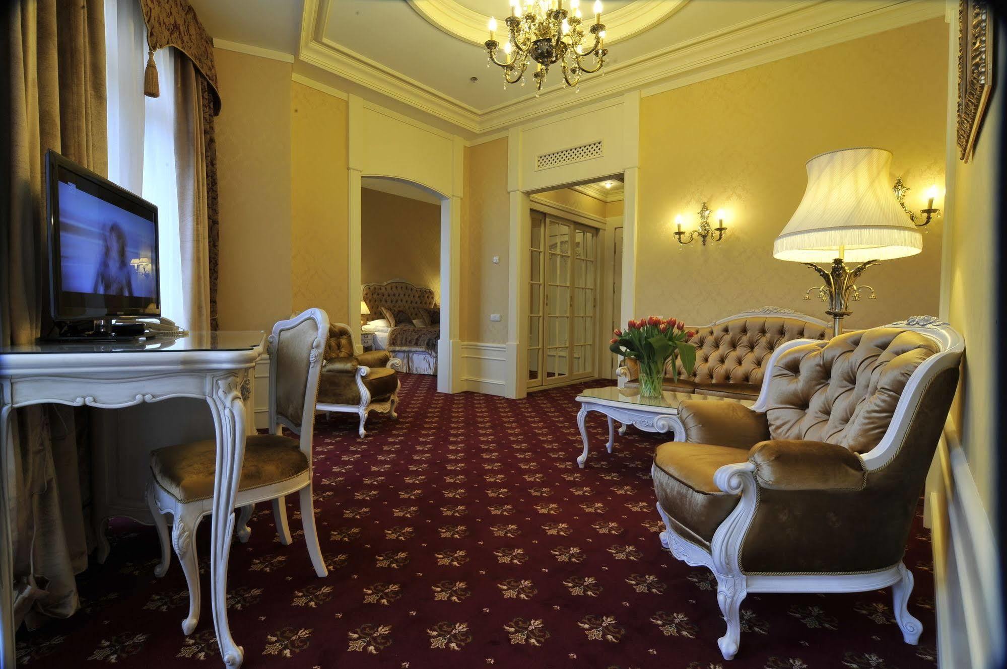 Nobilis Hotel Lviv Bilik gambar