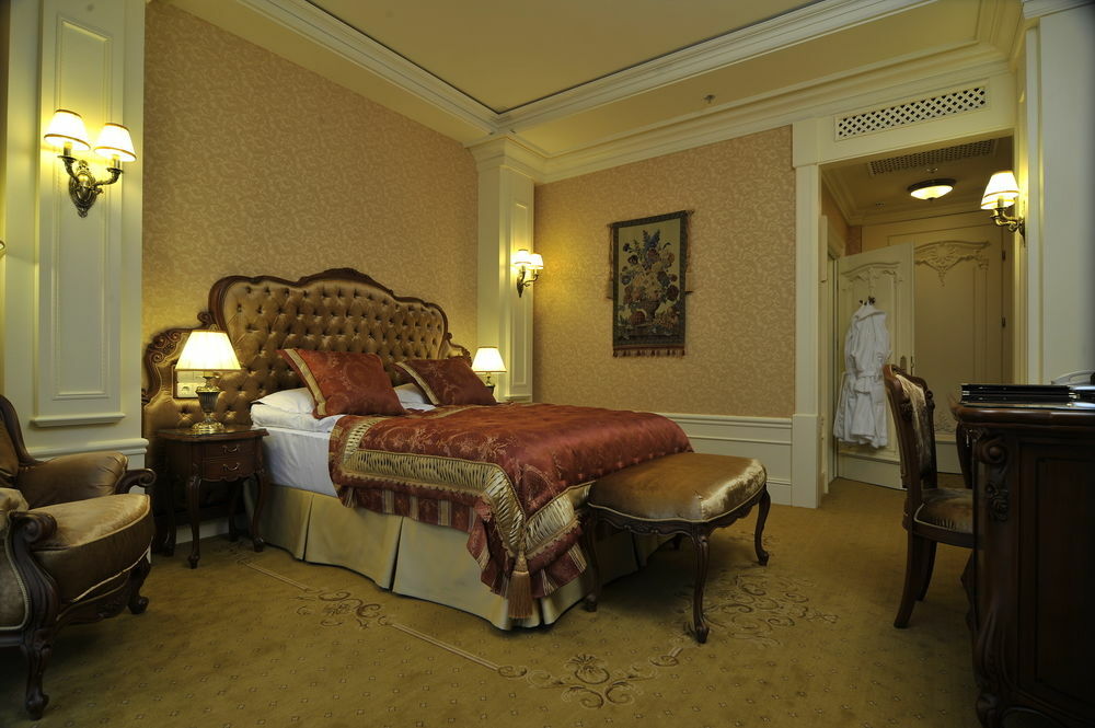 Nobilis Hotel Lviv Luaran gambar